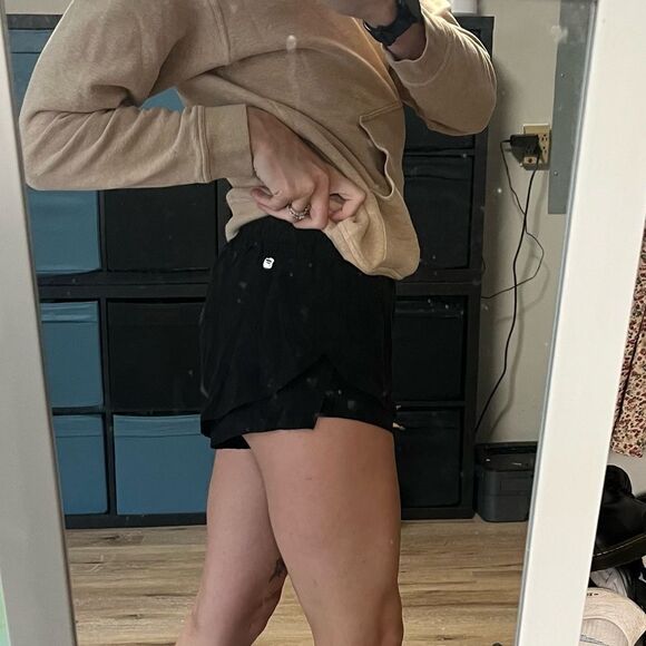 Fabletics Black Run Short - Picture 7 of 7